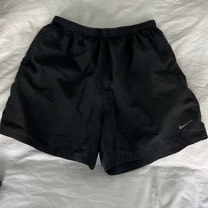 MENS BLACK NIKE RUNNING SHORTS [S]